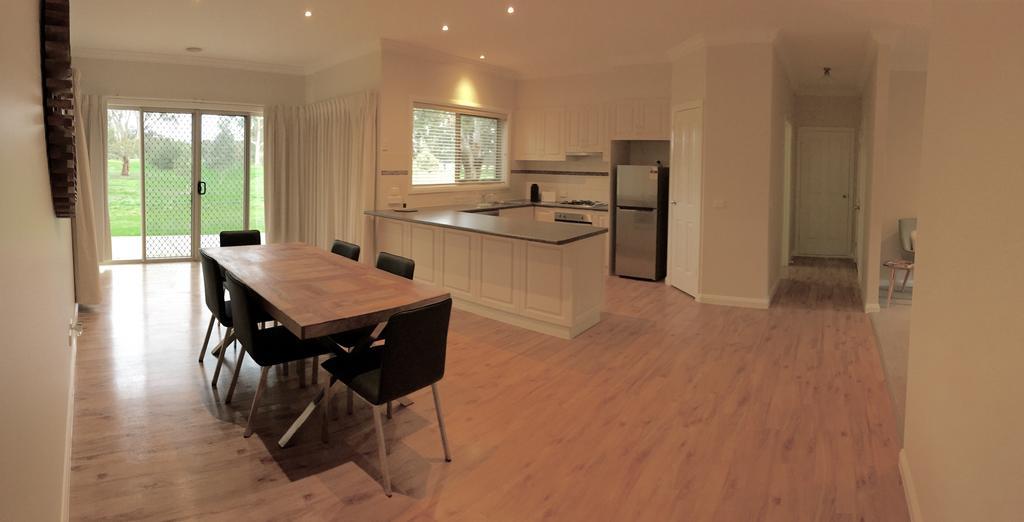 Apartamento 165 On Bogong Ballarat Exterior foto